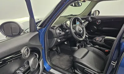 MINI Cooper 2016, 76603 км, за 6123.78 USD - фото 10