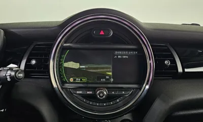 MINI Cooper 2016, 76603 км, за 6123.78 USD - фото 16