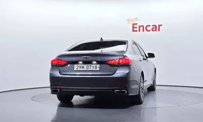 Hyundai Genesis 2016, 161802 км, за 5817.03 USD