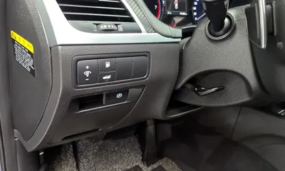 Hyundai Genesis 2016, 161802 км, за 5817.03 USD - фото 17