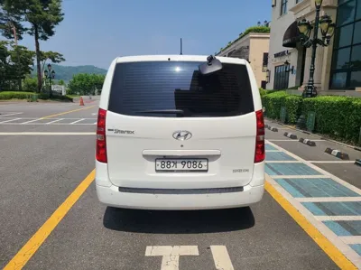 Hyundai Starex 2016, 403309 км, за 2593.77 USD