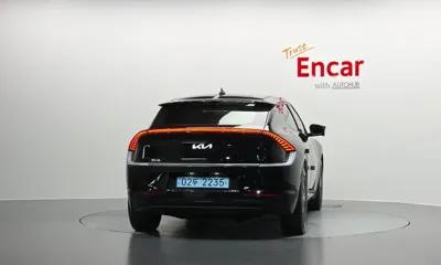 Kia EV6 2022, 159544 км, за 16251.7 USD