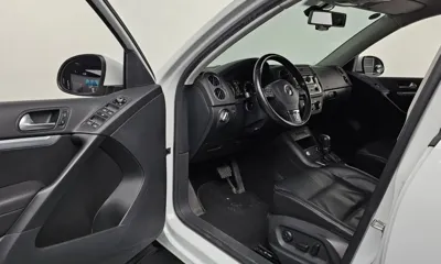 Volkswagen Tiguan 2015, 187261 км, за 3898.25 USD - фото 10