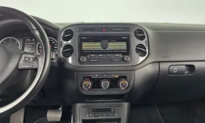 Volkswagen Tiguan 2015, 187261 км, за 3898.25 USD - фото 14