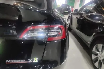 Tesla Model Y 2021, 143200 км, за 25205 USD - фото 9