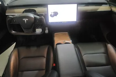 Tesla Model Y 2021, 143200 км, за 25205 USD - фото 12
