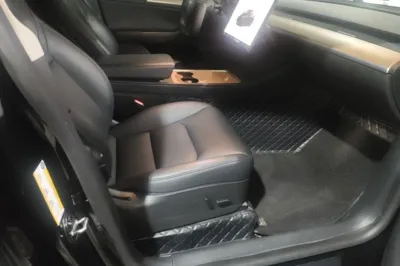 Tesla Model Y 2021, 143200 км, за 25205 USD - фото 19