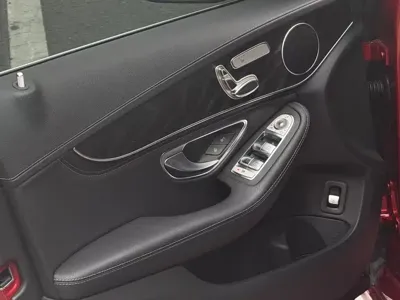 Mercedes-Benz C-Class 2018, 82000 км, за 12966.37 USD - фото 9