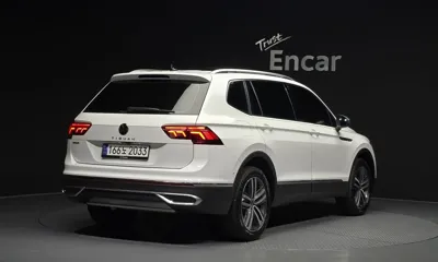 Volkswagen Tiguan 2023, 44978 км, за 18248.65 USD