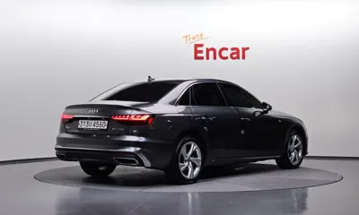 Audi A4 2020, 59444 км, за 15032.17 USD