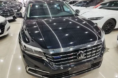 Volkswagen Passat New Energy 2020, 90000 км, за 13958 USD