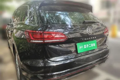 Volkswagen Touareg 2021, 78400 км, за 31615 USD