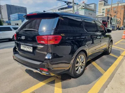 Kia Canival 2019, 109146 км, за 11027.96 USD