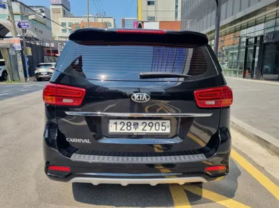 Kia Canival 2019, 109146 км, за 11027.96 USD