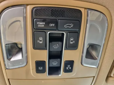Kia Canival 2019, 109146 км, за 10944.63 USD - фото 18