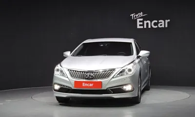 Hyundai Grandeur 2015, 114647 км, за 3835.4 USD