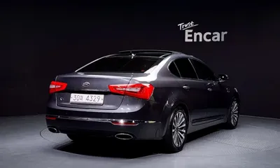 Kia K7 2014, 85031 км, за 4532.32 USD