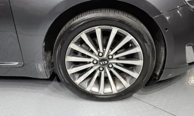 Kia K7 2014, 85031 км, за 4532.32 USD
