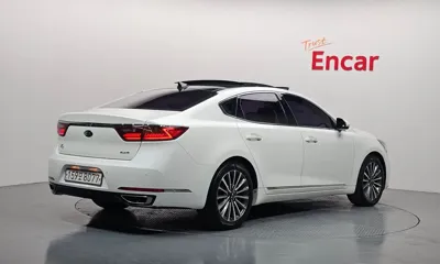 Kia K7 2016, 166534 км, за 6607.2 USD