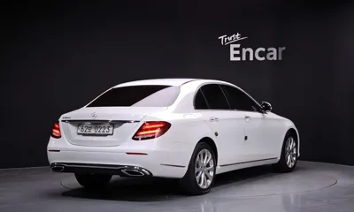 Mercedes-Benz E-Class 2017, 72187 км, за 13355.06 USD