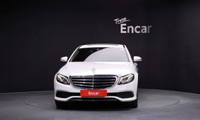 Mercedes-Benz E-Class 2017, 72187 км, за 13355.06 USD