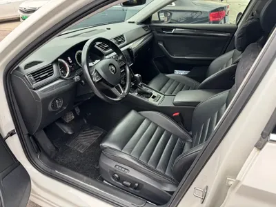Skoda Superb 2018, 50000 км, за 8531.13 USD - фото 11
