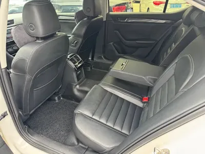 Skoda Superb 2018, 50000 км, за 8531.13 USD - фото 12