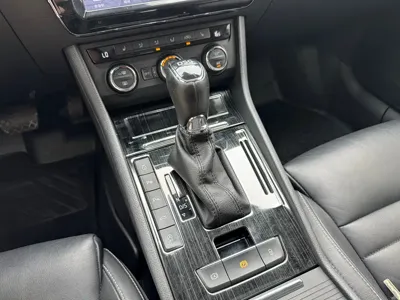Skoda Superb 2018, 50000 км, за 8531.13 USD - фото 19