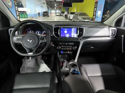 Kia Sportage 2016, 71943 км, за 8775.92 USD