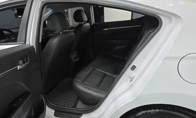 Hyundai Avante 2019, 87404 км, за 7811.47 USD - фото 11