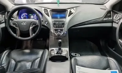 Hyundai Grandeur 2015, 154004 км, за 4944.06 USD
