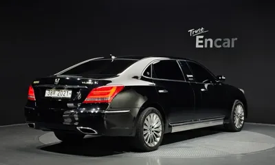 Hyundai Equus 2010, 174692 км, за 6511.69 USD
