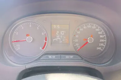Volkswagen Polo 2018, 88100 км, за 5699 USD - фото 9