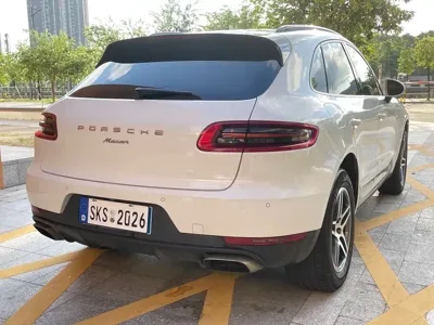 Porsche Macan 2017, 123000 км, за 14572.56 USD