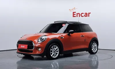 MINI Cooper · 2019 год