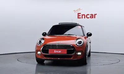 MINI Cooper 2019, 57730 км, за 7947.01 USD