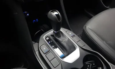 Hyundai Santafe 2017, 69818 км, за 9246.59 USD - фото 9