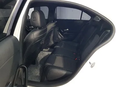 Mercedes-Benz A-Class 2020, 98847 км, за 10749.19 USD - фото 9