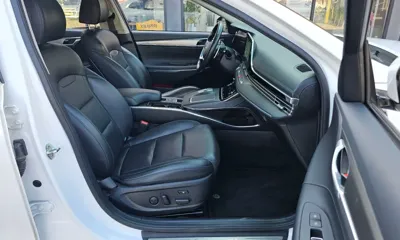 Hyundai Grandeur 2023, 79599 км, за 18508.74 USD - фото 10