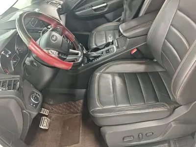 Ford Kuga 2017, 68600 км, за 6483.18 USD - фото 15