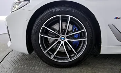 BMW 5-Series 2021, 40135 км, за 24329.13 USD