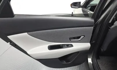 Hyundai Avante 2023, 37984 км, за 17133.56 USD - фото 25