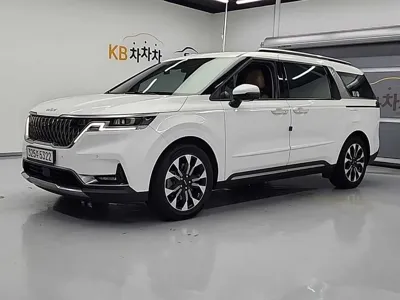 Kia Canival · 2023 год