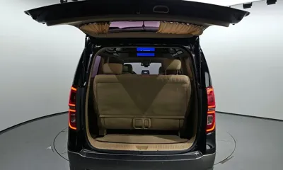 Hyundai Starex 2017, 97320 км, за 10174.61 USD - фото 20