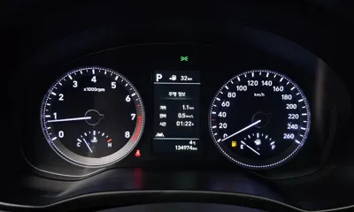 Hyundai Grandeur 2019, 134974 км, за 8589.36 USD - фото 8