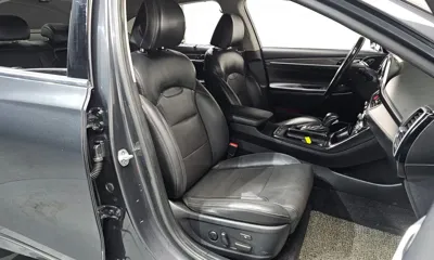 Hyundai Grandeur 2019, 134974 км, за 8589.36 USD - фото 10