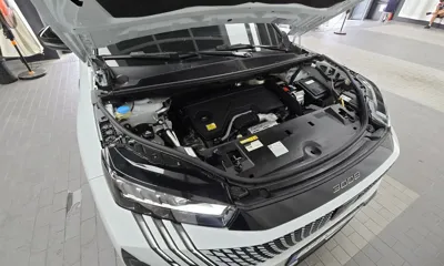 Peugeot 3008 2025, 7065 км, за 27569.91 USD - фото 6