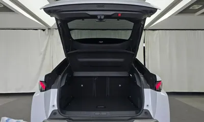 Peugeot 3008 2025, 7065 км, за 27569.91 USD - фото 20