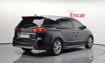 Kia Canival 2019, 128969 км, за 10336.08 USD