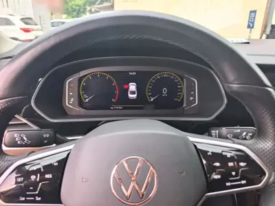 Volkswagen Passat 2023, 55500 км, за 16627.11 USD